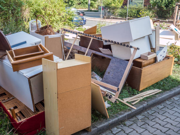 Best Attic Cleanout  in Minneola, FL